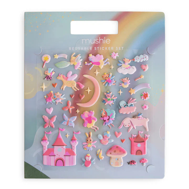 Mushie Sticker Boek Fairies met 50 herbruikbare 3D stickers, te vinden bij De Gele Flamingo.