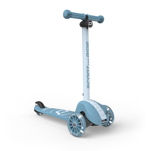 Scoot and Ride Highwaykick 3S step in Steel, schuin vooraanzicht