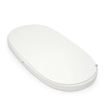 Stokke Sleepi Matrasbeschermer met waterdichte laag voor de ovale matras bij De Gele Flamingo
