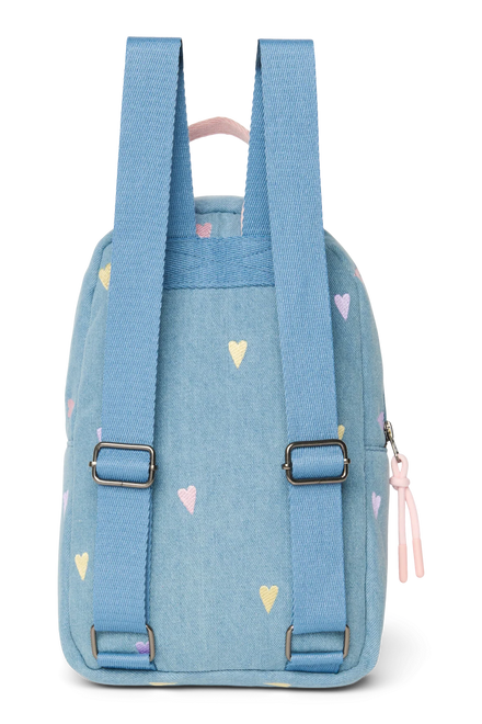 Mini rugzakje van Studio Noos in lichtblauwe denim met soepele ritssluiting, De Gele Flamingo