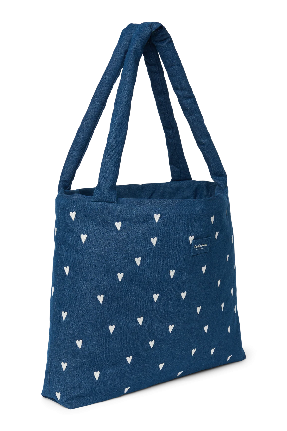 Studio Noos Mom Bag in donkerblauwe denim met geborduurde hartjes, bij De Gele Flamingo