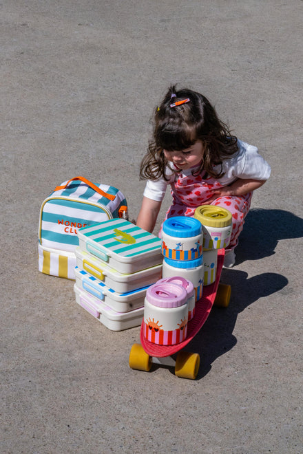 The Cotton Cloud Thermo Food Jar Club Soleil houdt yoghurt tot 12 uur koud, bij De Gele Flamingo.