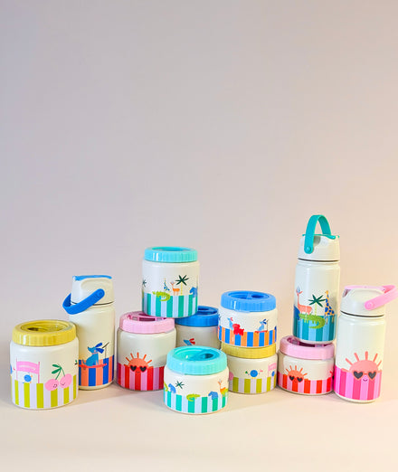 The Cotton Cloud Thermo Food Jar Woof Gang was je met de hand af, uit het assortiment van De Gele Flamingo.