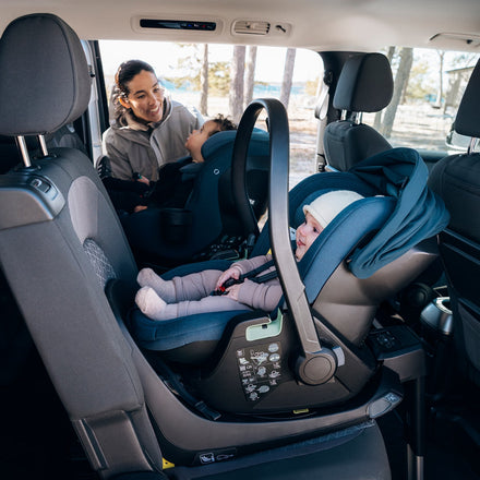 Thule Maple Connect Autostoel | Black