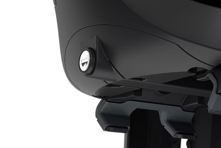 Thule Yepp 2 Maxi fietsstoel Midnight Black snel te plaatsen en te verwijderen, in het assortiment van De Gele Flamingo.