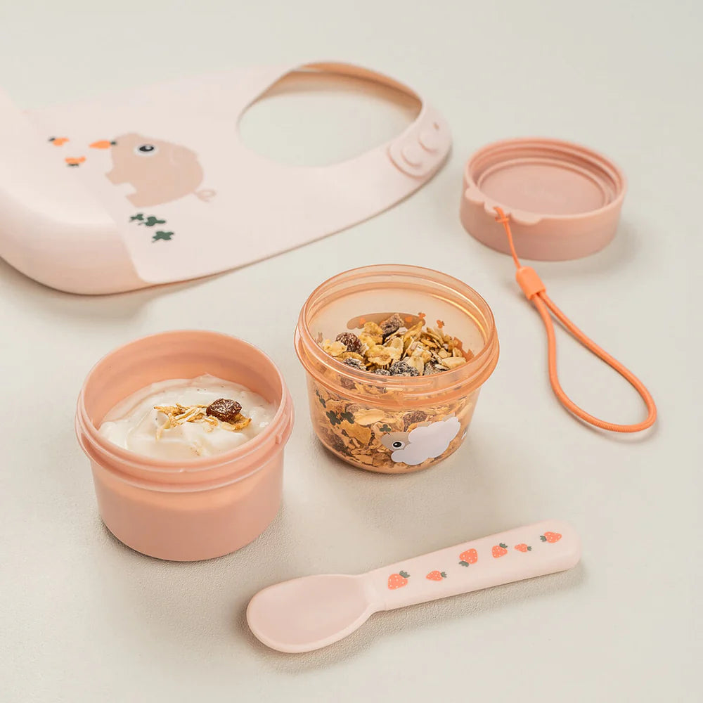 Done By Deer 2-Way snackbox Tiny Farm Powder