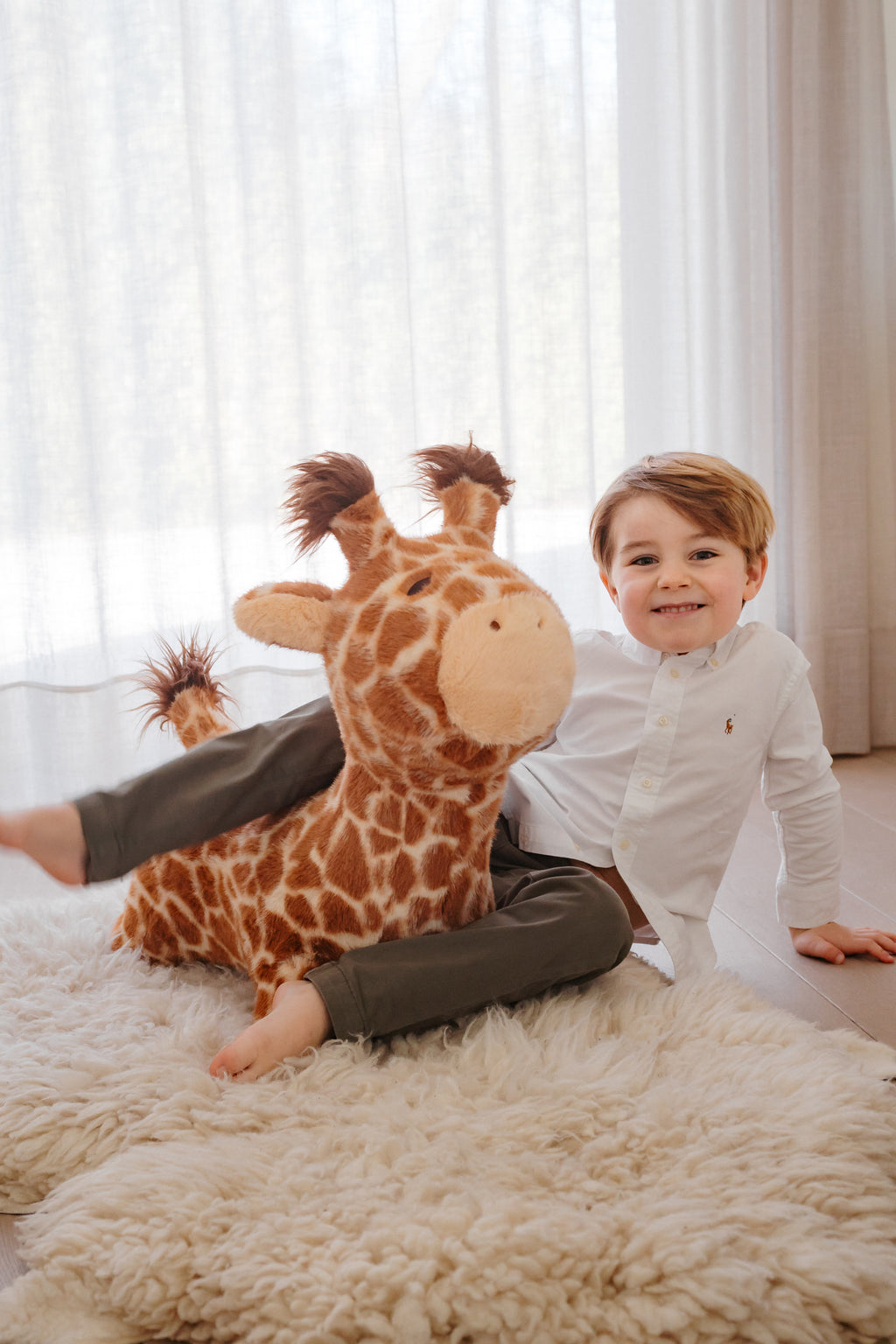 Wild & Soft Bouncy Giraf meet ongeveer 54 x 35 x 63 cm, te koop bij De Gele Flamingo