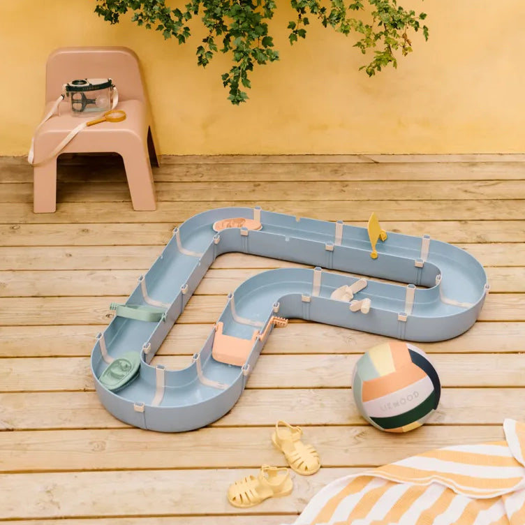 Liewood Cassian waterbaan, modulaire waterbaan voor buiten spelen bij De Gele Flamingo