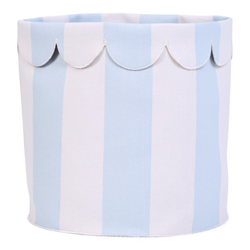 Childhome opbergmandje 35x35 cm in Biscuit Dreams licht blauw met gestreept design, bij De Gele Flamingo