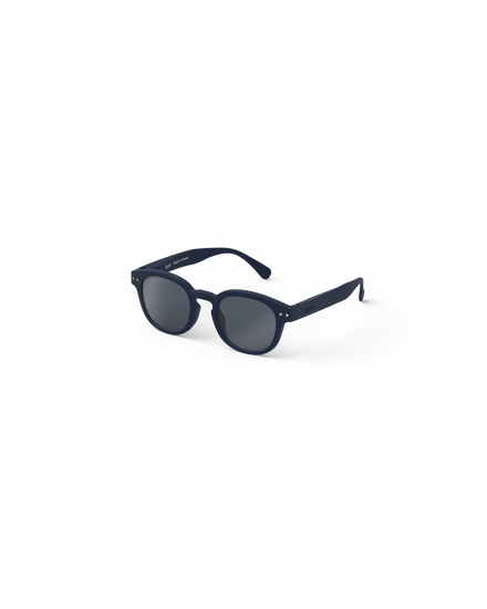 Izipizi Zonnebril 5-7Y #C Navy Blue inclusief vilten opberghoes, kinderzonnebril bij De Gele Flamingo