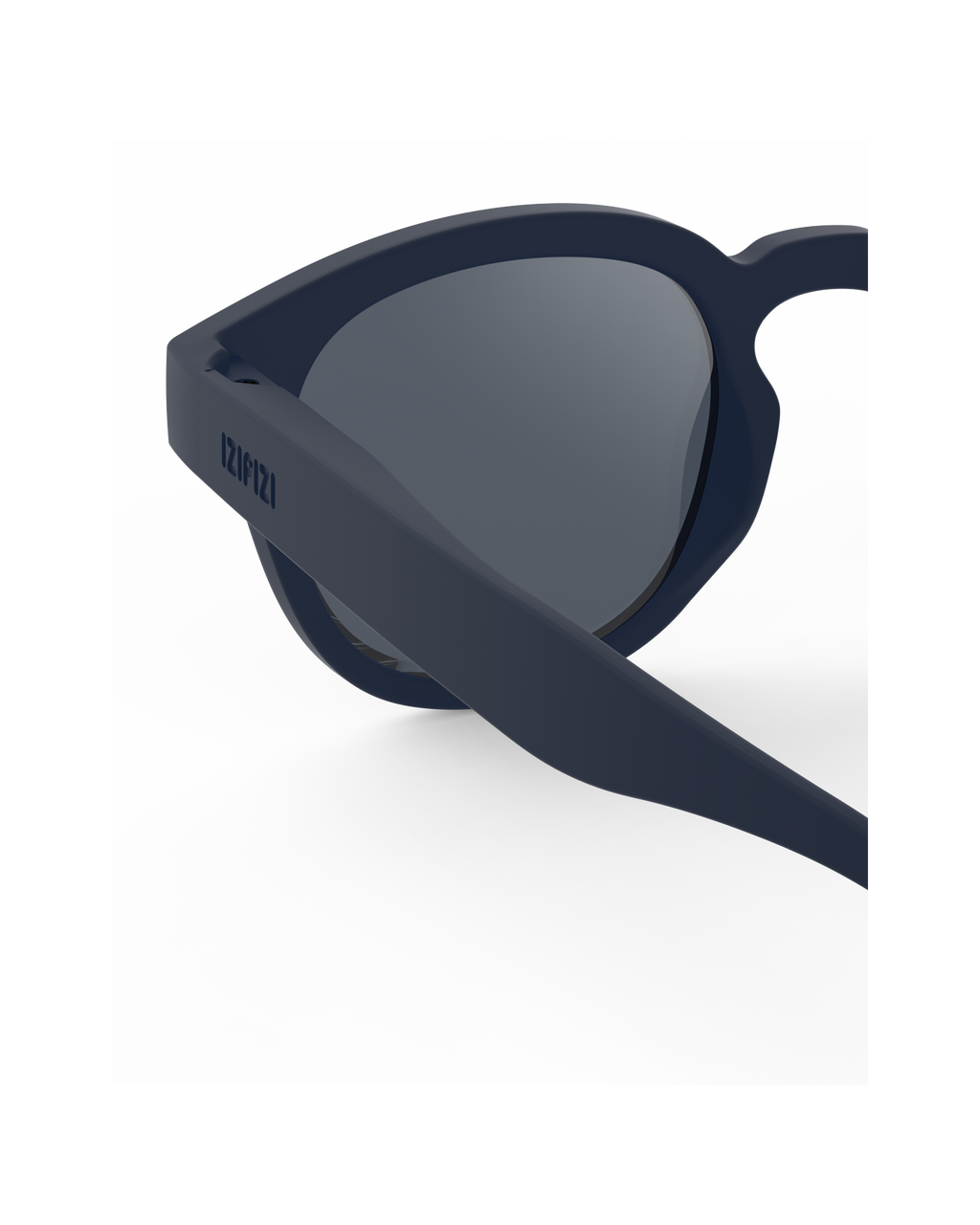 Izipizi Zonnebril 5-7Y #C Navy Blue met Soft Touch afwerking, zacht montuur van De Gele Flamingo