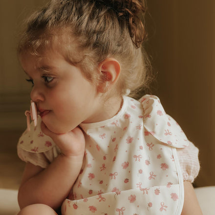 Babyslab Petit River Rose van Elodie Details met comfortabele pasvorm vanaf 3 maanden, bij De Gele Flamingo.