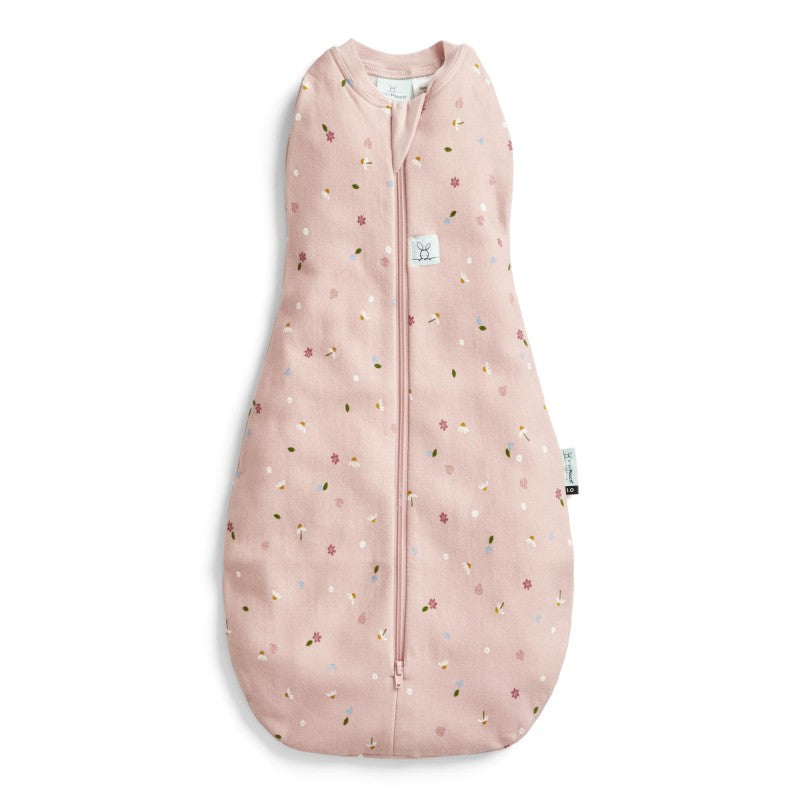 Ergopouch Cocoon inbakerslaapzak 62 cm TOG 0.2 in Daisies-print, van biologisch katoen, bij De Gele Flamingo