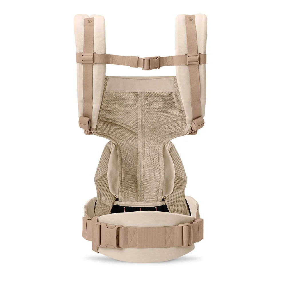 Ergobaby Omni Classic Mesh in Natural Beige, ergonomische draagzak van De Gele Flamingo voor newborn tot peuter