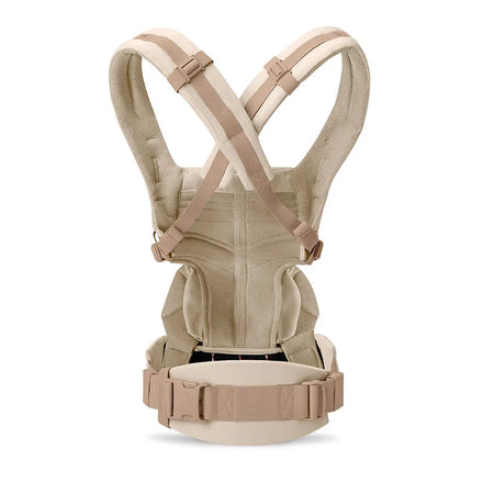 Natural Beige Omni Classic van Ergobaby in ademend lichtgewicht mesh, te koop bij De Gele Flamingo