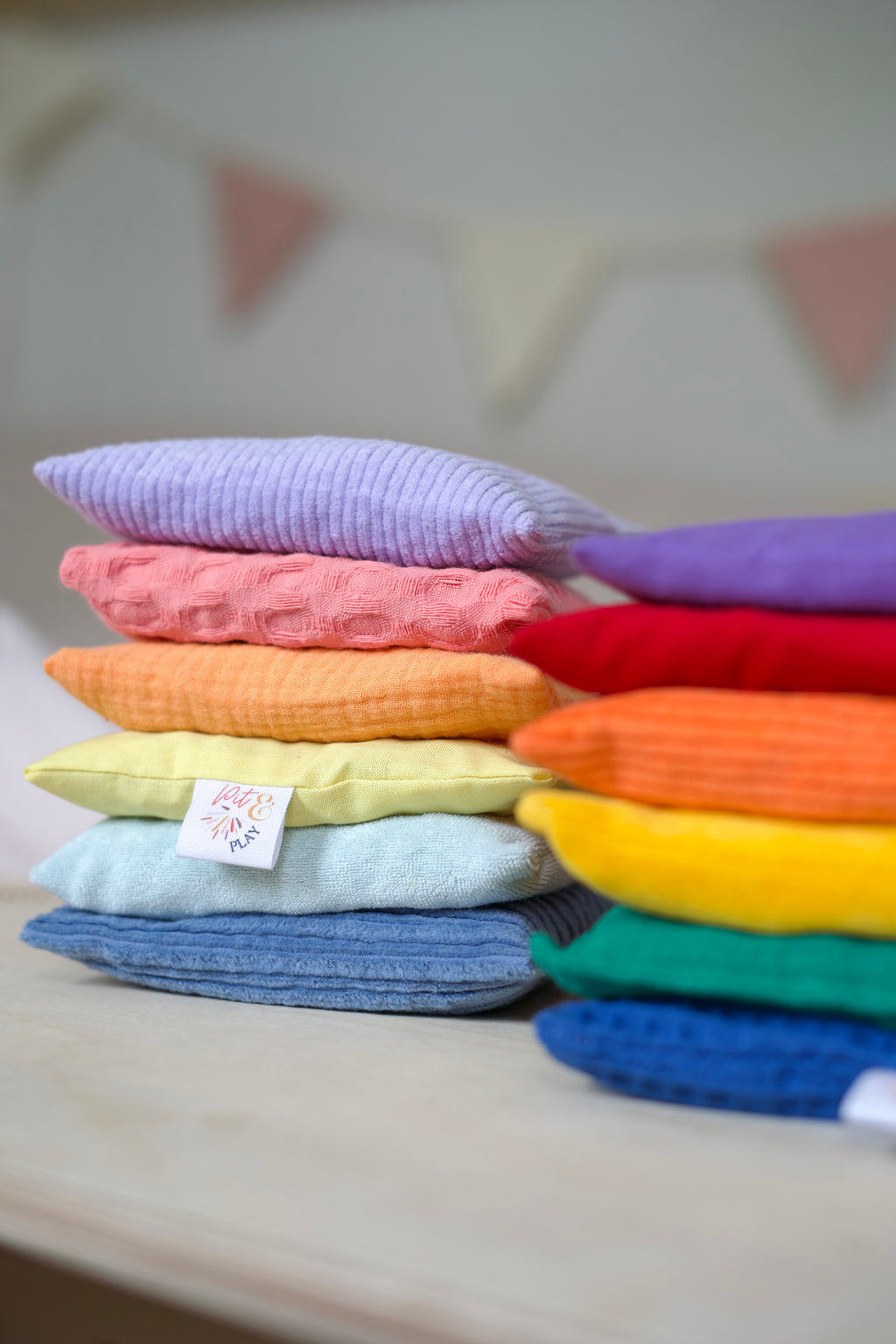 Pit & Play pittenzakjes pastel, naast de regenboog pittenzakjes