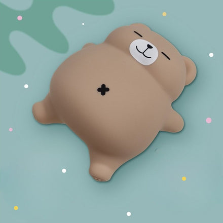 Mary's nachtlamp Snoaring Bear met ademend buikje en snurkgeluiden, van De Gele Flamingo