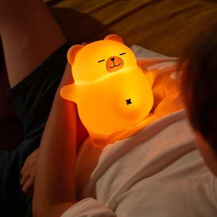 Mary's Led Nachtlamp Ademend Beertje Snoaring Bear met warm wit licht, bij De Gele Flamingo