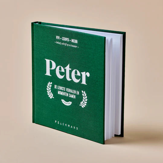 Stratier invulboek Peter, 108 pagina's met harde linnen kaft en leeslint, bij De Gele Flamingo