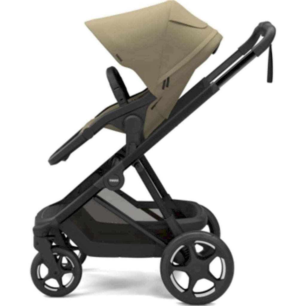 Thule Charm 2-in-1 Faded Khaki met ademende mesh-ventilatie in de reiswieg, De Gele Flamingo