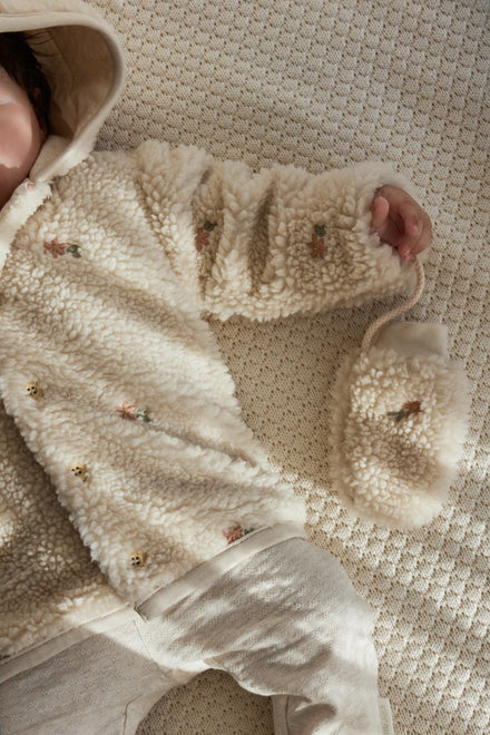 Little Dutch Teddy Vestje Sand Flowers | Sand