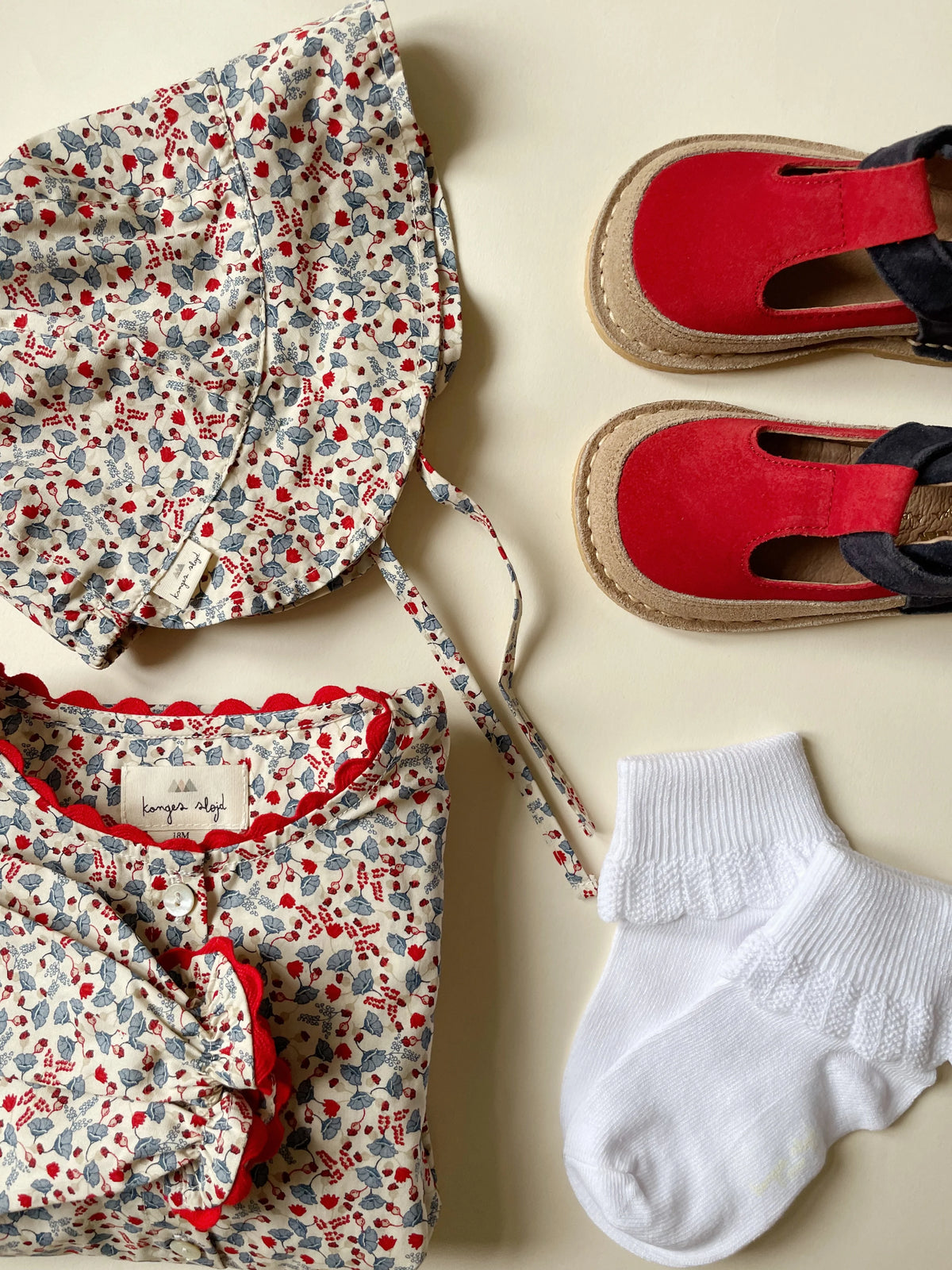 * Konges Sløjd Fiolina Bunnet Babymutsje | Marche De Fleur
