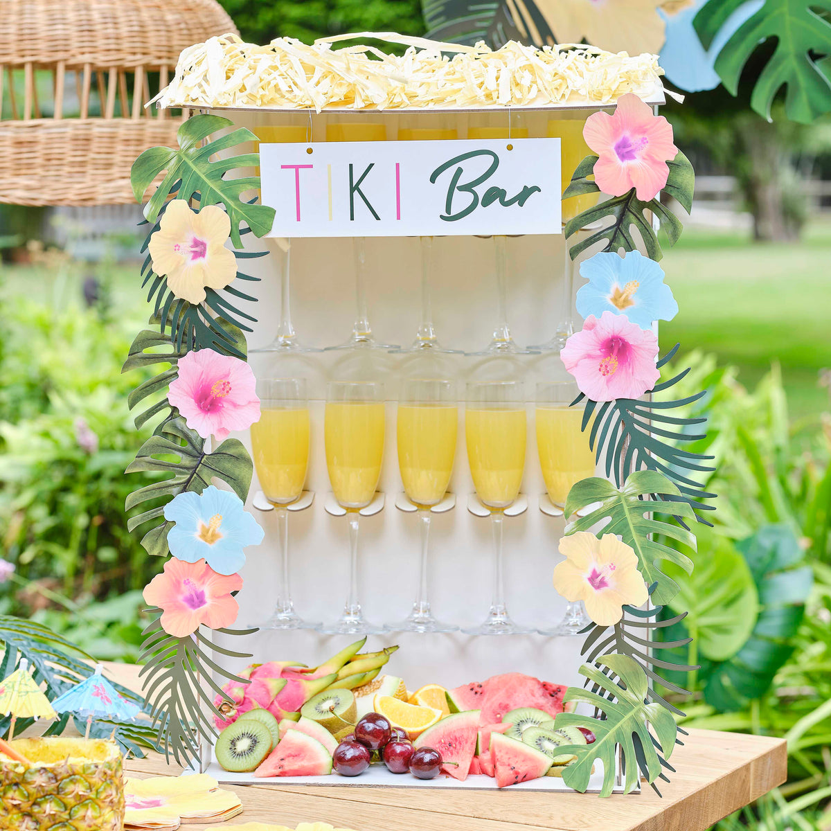 * Ginger Ray Hawaiian Tiki Bar*
